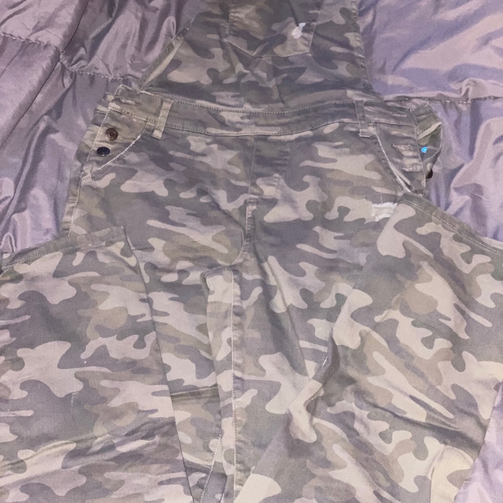 Camo overalls - Picture 2 of 2